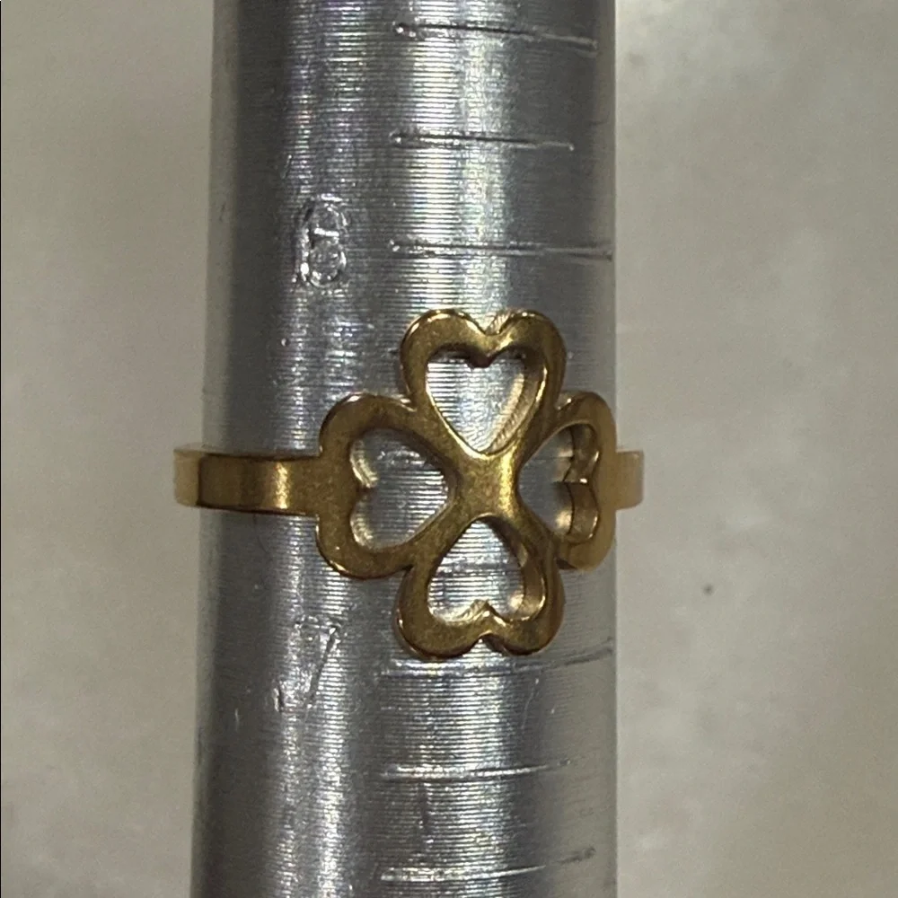 Artisan delicate ring